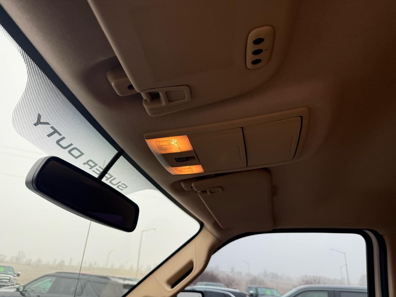 Ford Super Duty F-250 SRW Lariat 4WD Crew Cab 6.75' Box 2015