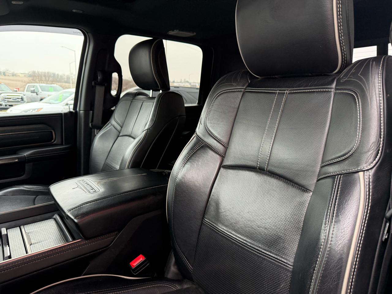 RAM 3500 Limited 4x4 Mega Cab 6'4" Box 2020