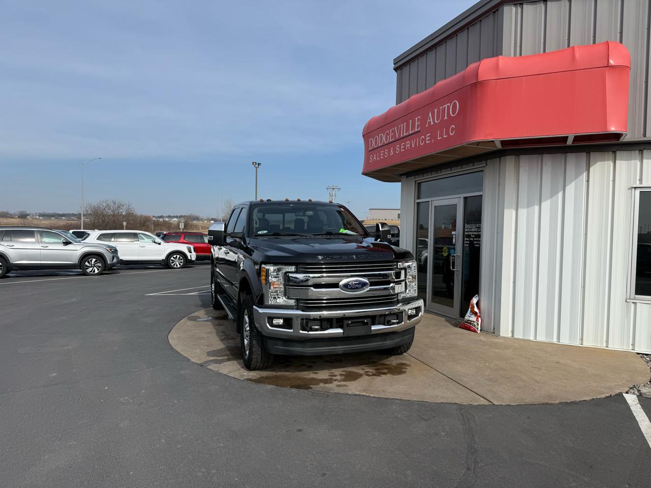 Ford Super Duty F-250 SRW Lariat 4WD Crew Cab 6.75' Box 2017