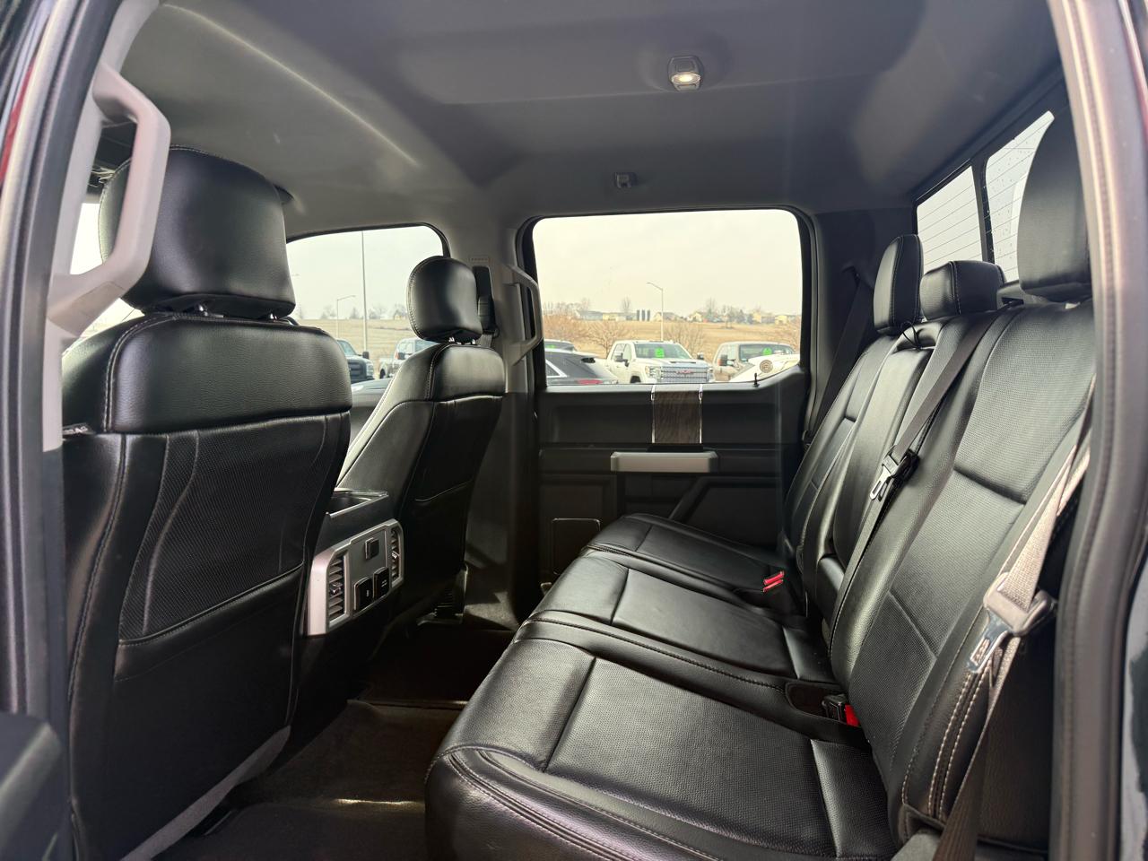 Ford Super Duty F-250 SRW Lariat 4WD Crew Cab 6.75' Box 2017