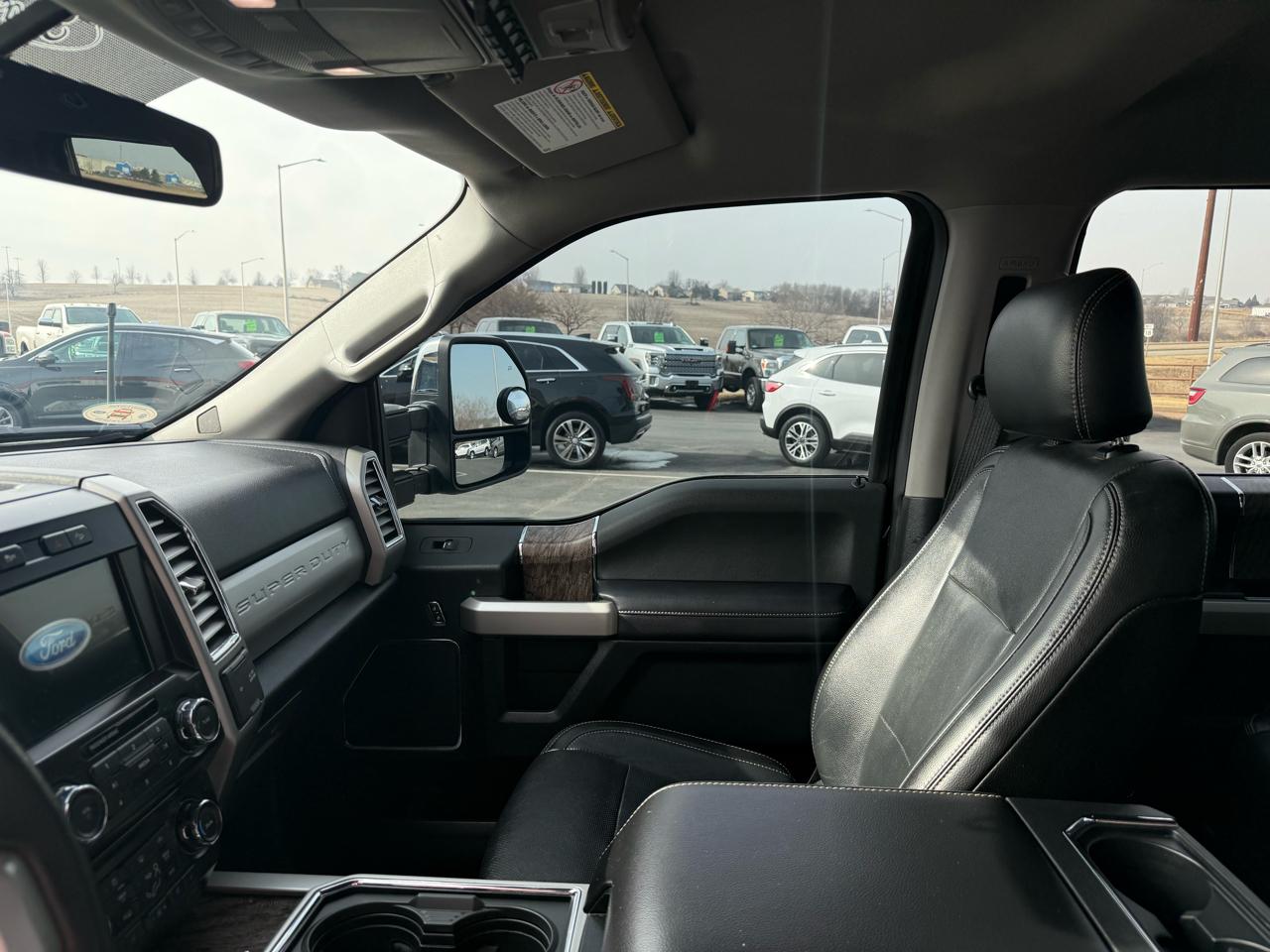 Ford Super Duty F-250 SRW Lariat 4WD Crew Cab 6.75' Box 2017