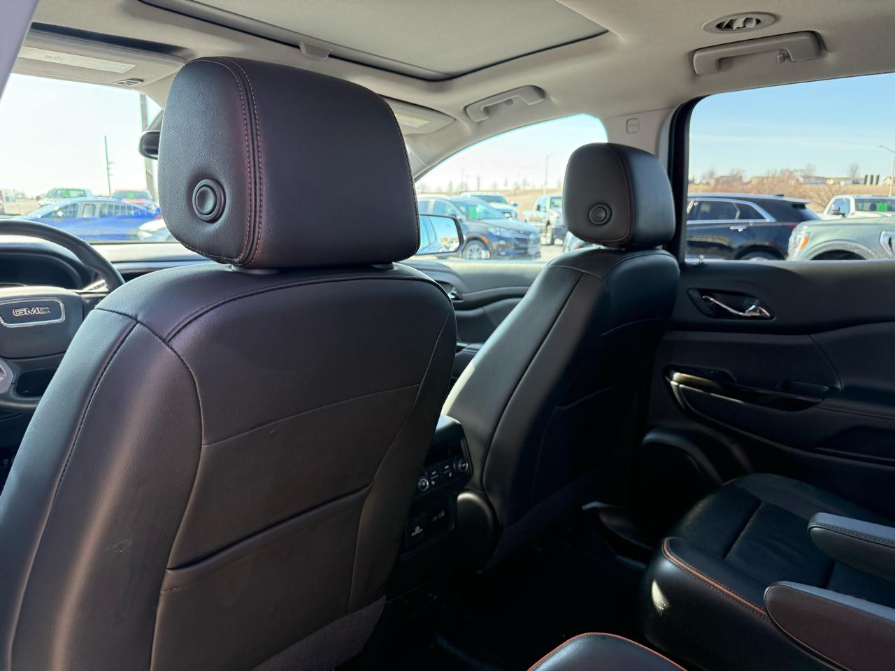 GMC Acadia AWD 4dr AT4 2023