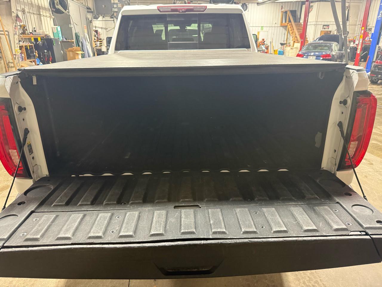 GMC Sierra 3500HD 4WD Crew Cab 159" Denali 2020