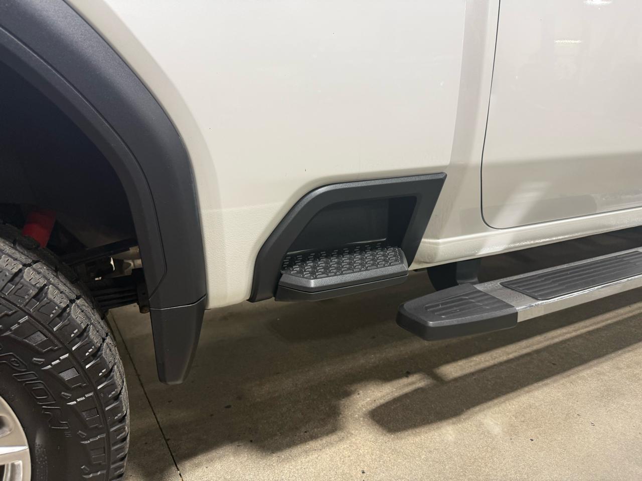 GMC Sierra 3500HD 4WD Crew Cab 159" Denali 2020