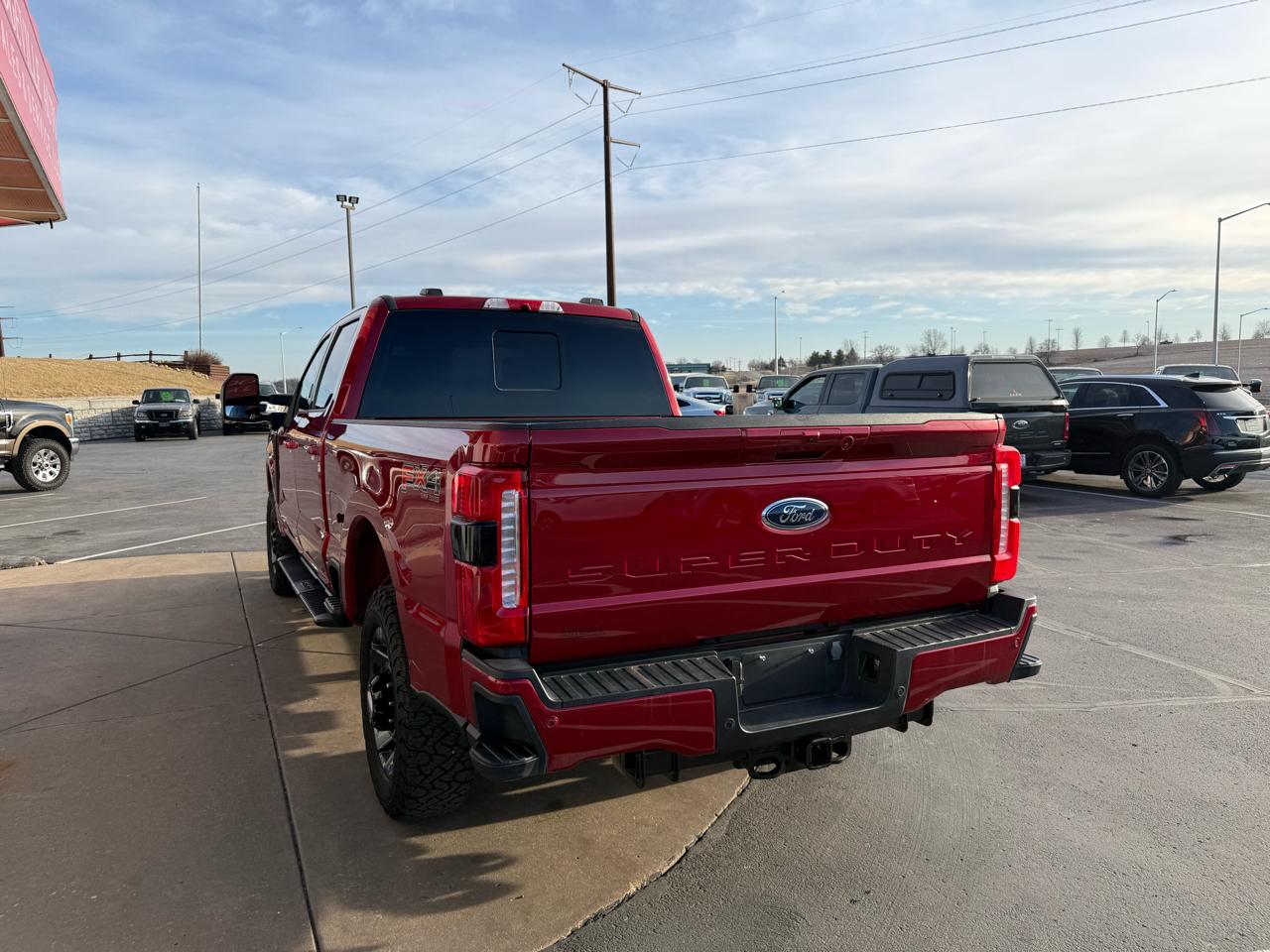 Ford Super Duty F-350 SRW Crew Cab 156" Lariat 4WD 2024