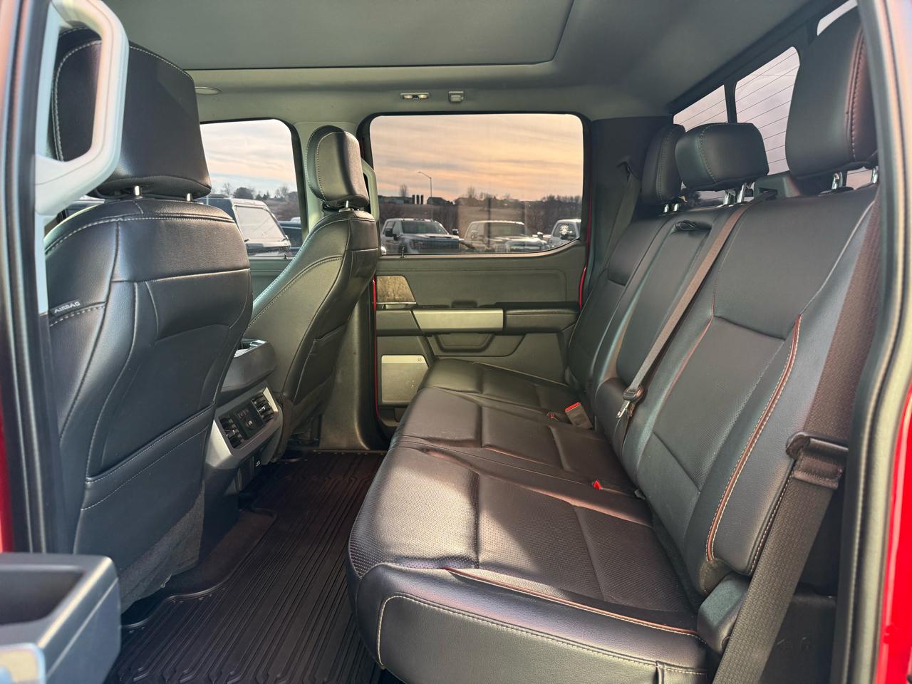 Ford Super Duty F-350 SRW Crew Cab 156" Lariat 4WD 2024