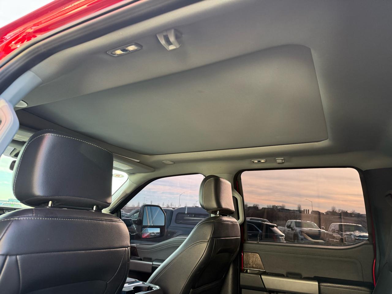 Ford Super Duty F-350 SRW Crew Cab 156" Lariat 4WD 2024