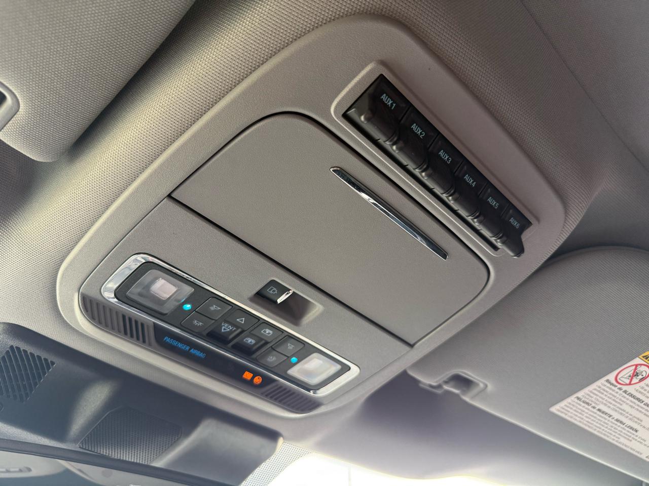 Ford Super Duty F-350 SRW Crew Cab 156" Lariat 4WD 2024