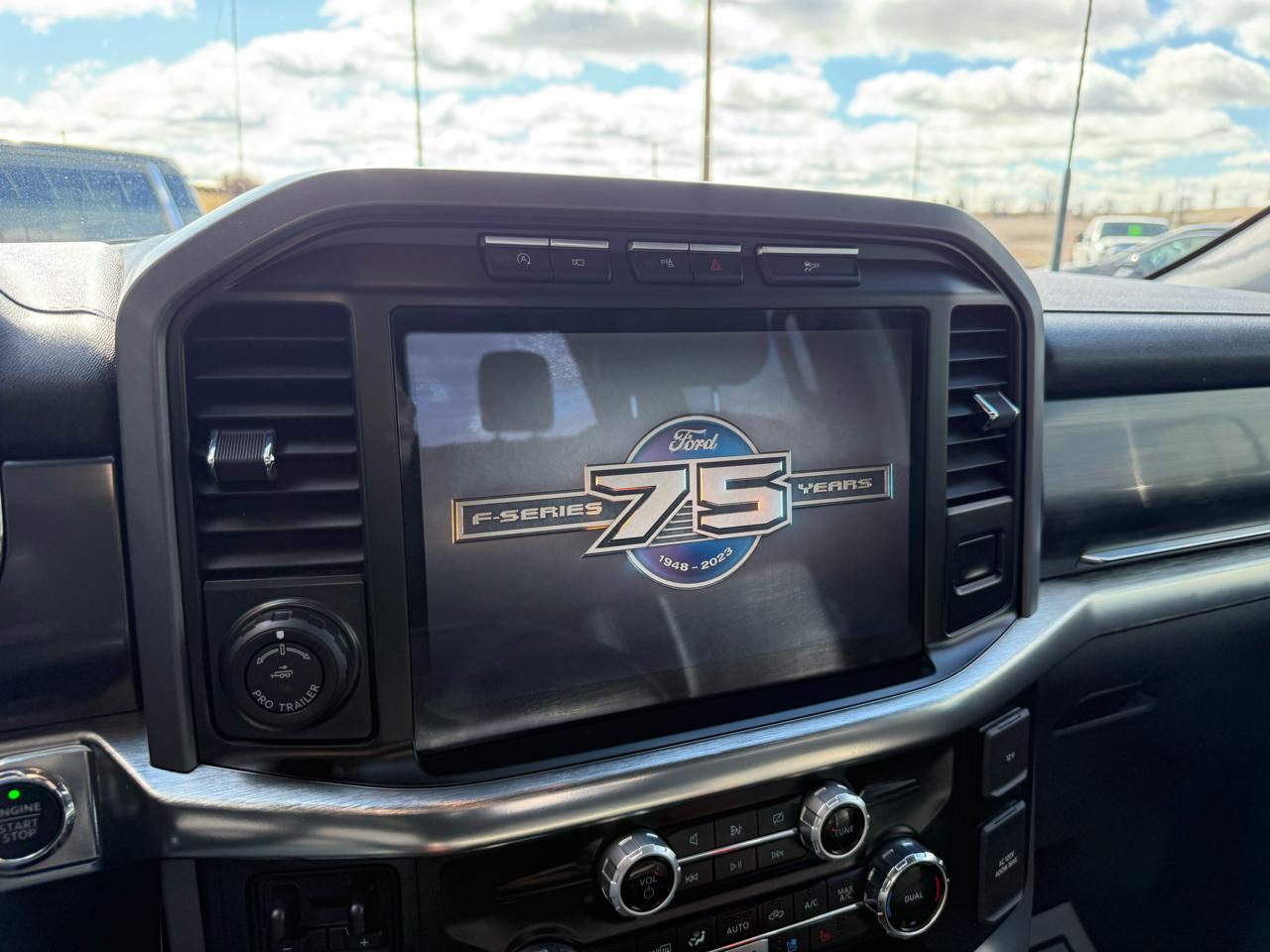 Ford F-150 SuperCrew 139" Lariat 4WD 2023