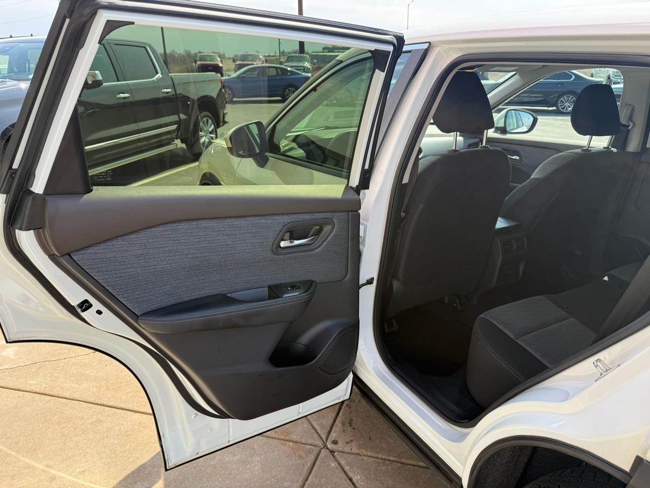 Nissan Rogue AWD SV 2023