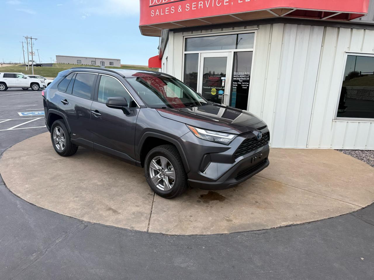 Toyota RAV4 Hybrid LE AWD (Natl) 2023