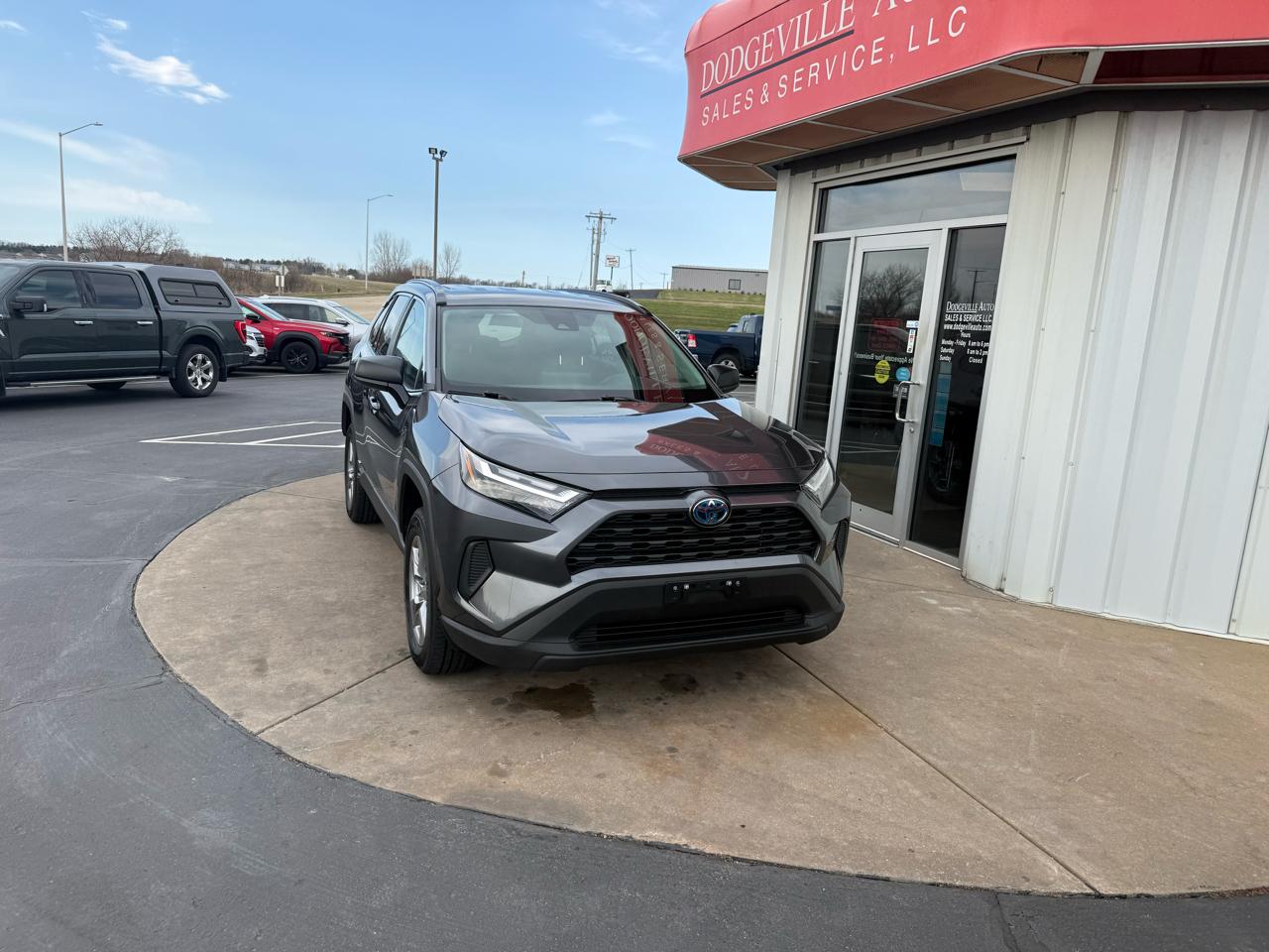 Toyota RAV4 Hybrid LE AWD (Natl) 2023