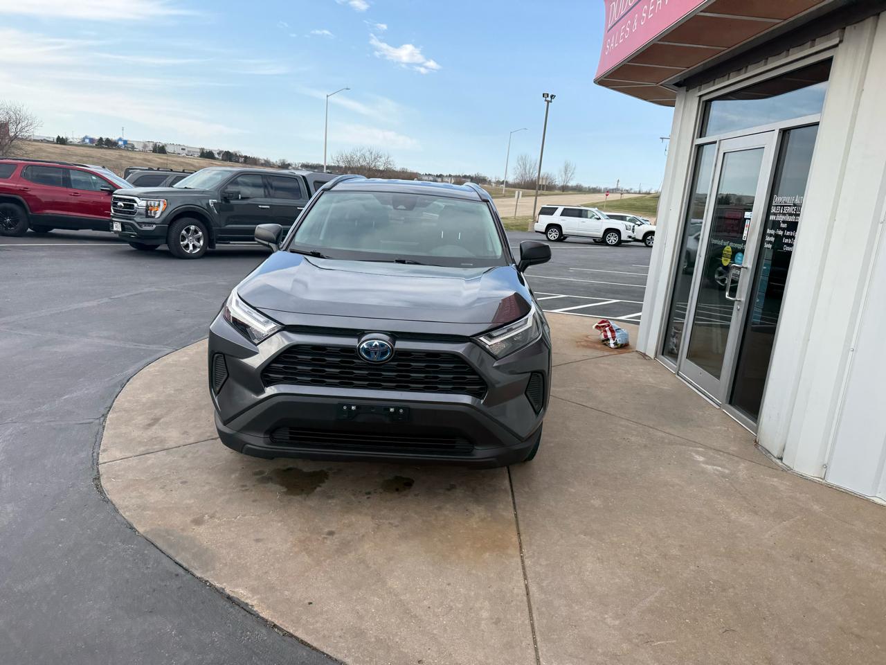 Toyota RAV4 Hybrid LE AWD (Natl) 2023