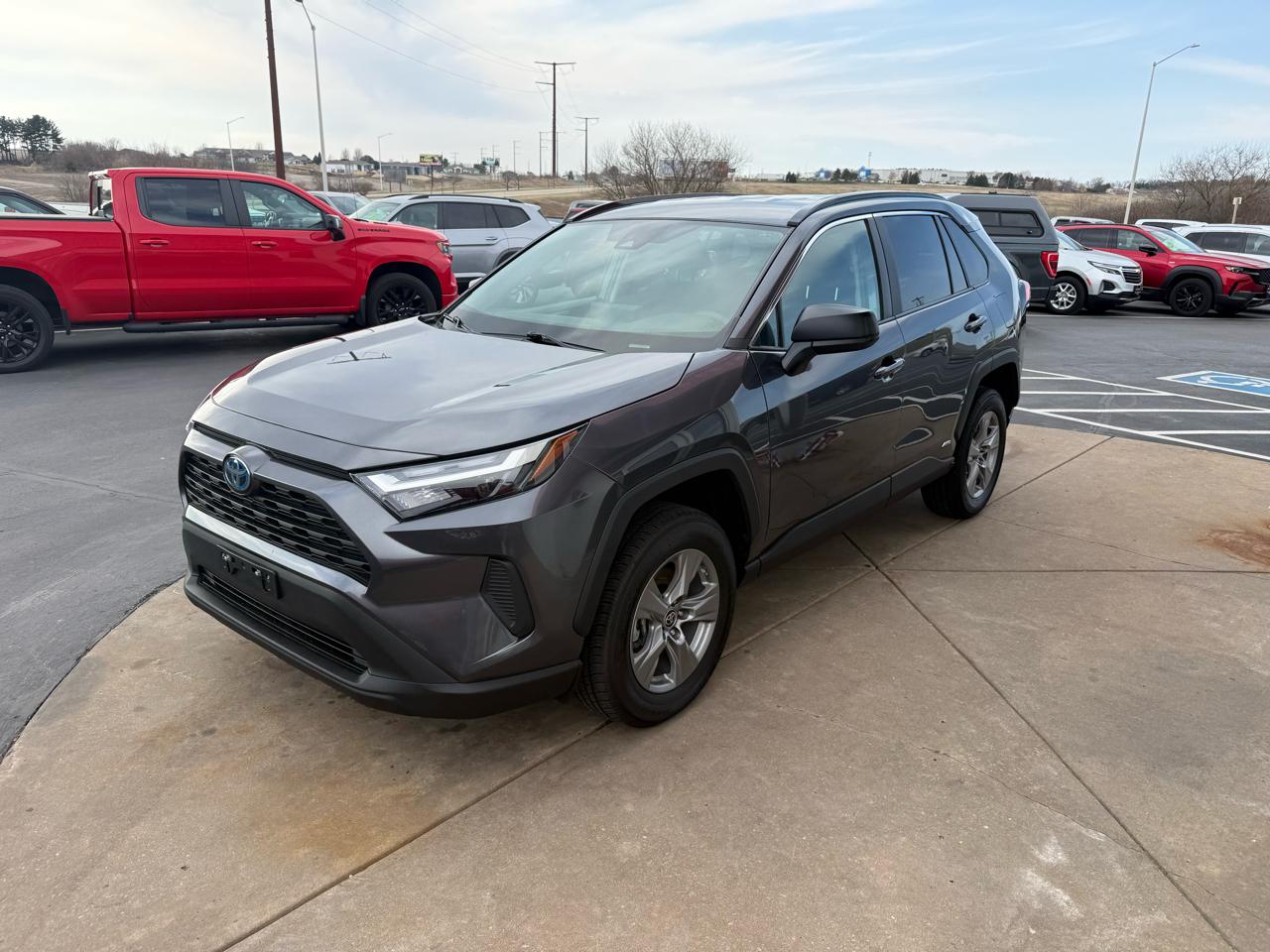 Toyota RAV4 Hybrid LE AWD (Natl) 2023