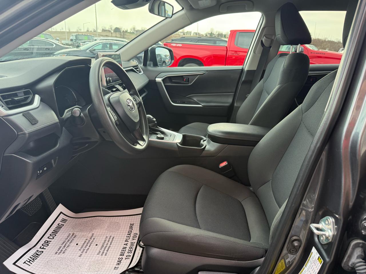 Toyota RAV4 Hybrid LE AWD (Natl) 2023