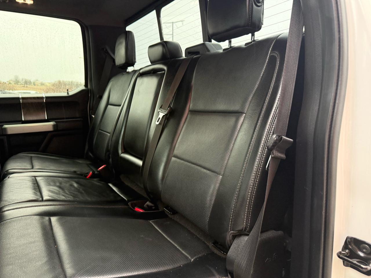 Ford Super Duty F-250 SRW Lariat 4WD Crew Cab 6.75' Box 2017