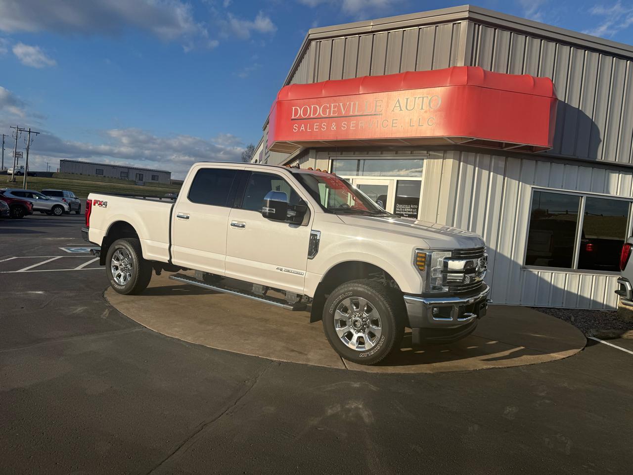 Ford Super Duty F-250 SRW Lariat 4WD Crew Cab 6.75' Box 2019