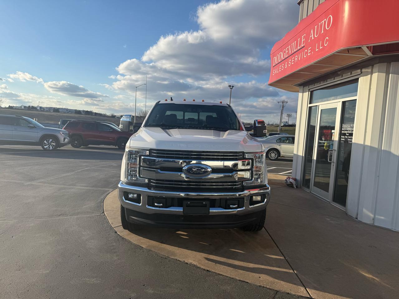 Ford Super Duty F-250 SRW Lariat 4WD Crew Cab 6.75' Box 2019