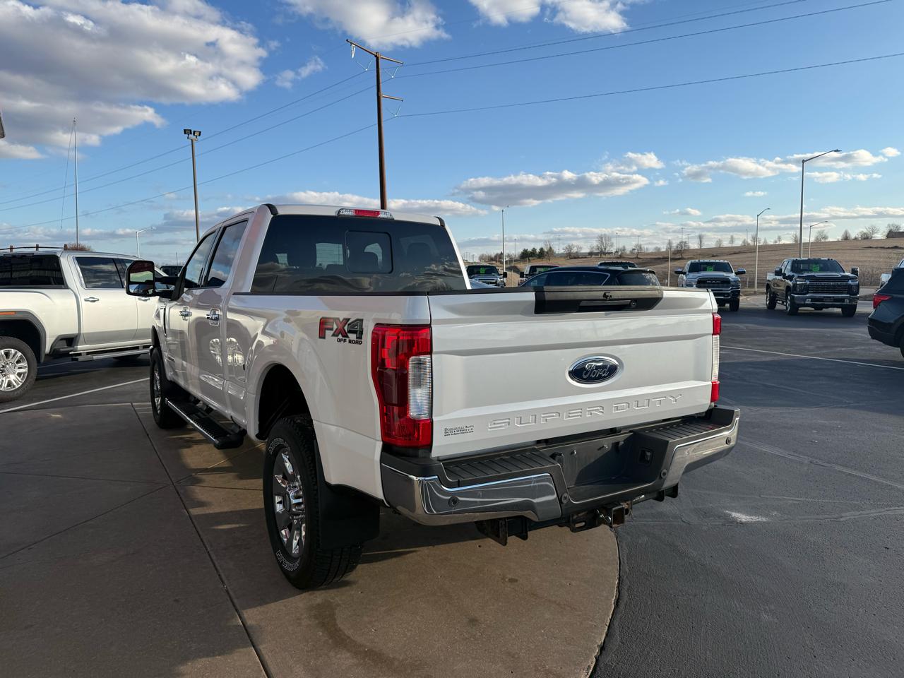 Ford Super Duty F-250 SRW Lariat 4WD Crew Cab 6.75' Box 2019