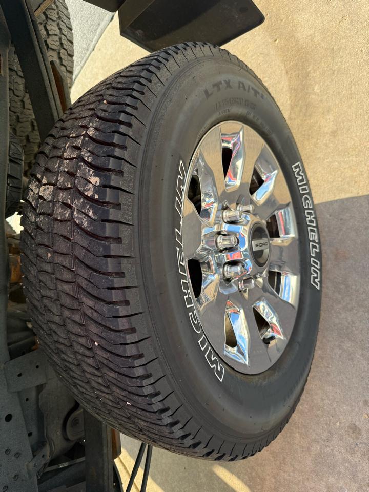 Ford Super Duty F-250 SRW Lariat 4WD Crew Cab 6.75' Box 2019