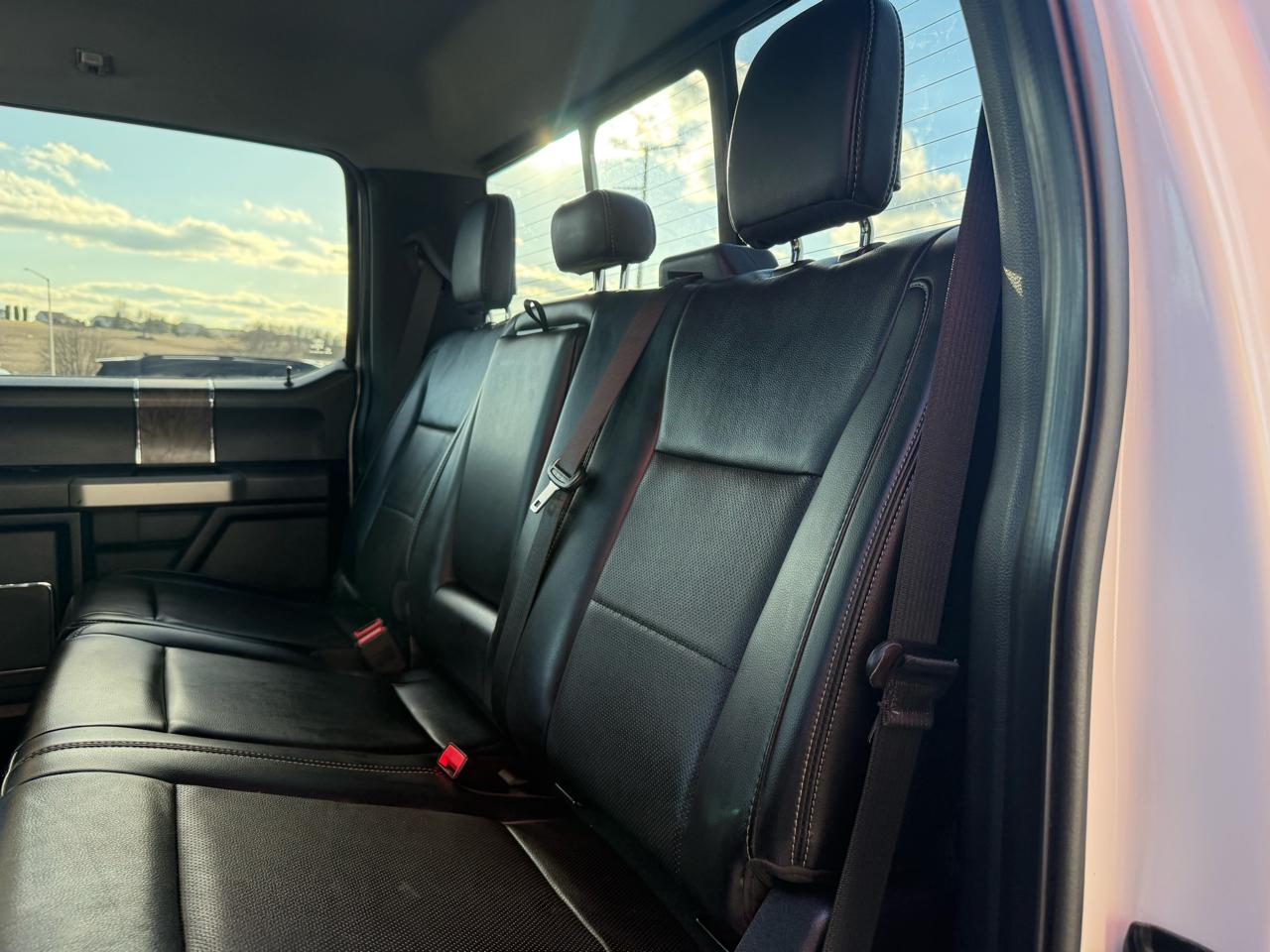 Ford Super Duty F-250 SRW Lariat 4WD Crew Cab 6.75' Box 2019