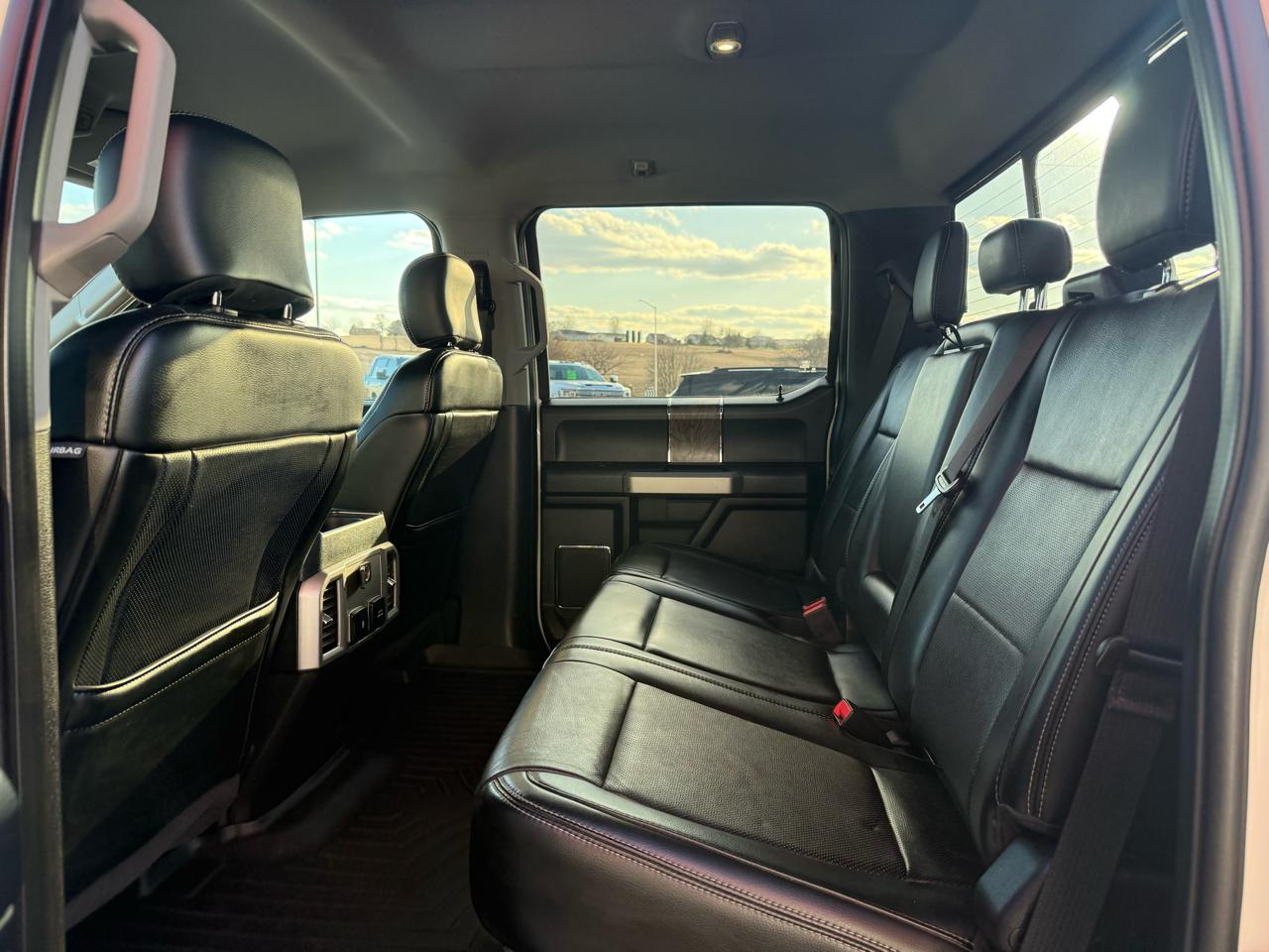 Ford Super Duty F-250 SRW Lariat 4WD Crew Cab 6.75' Box 2019