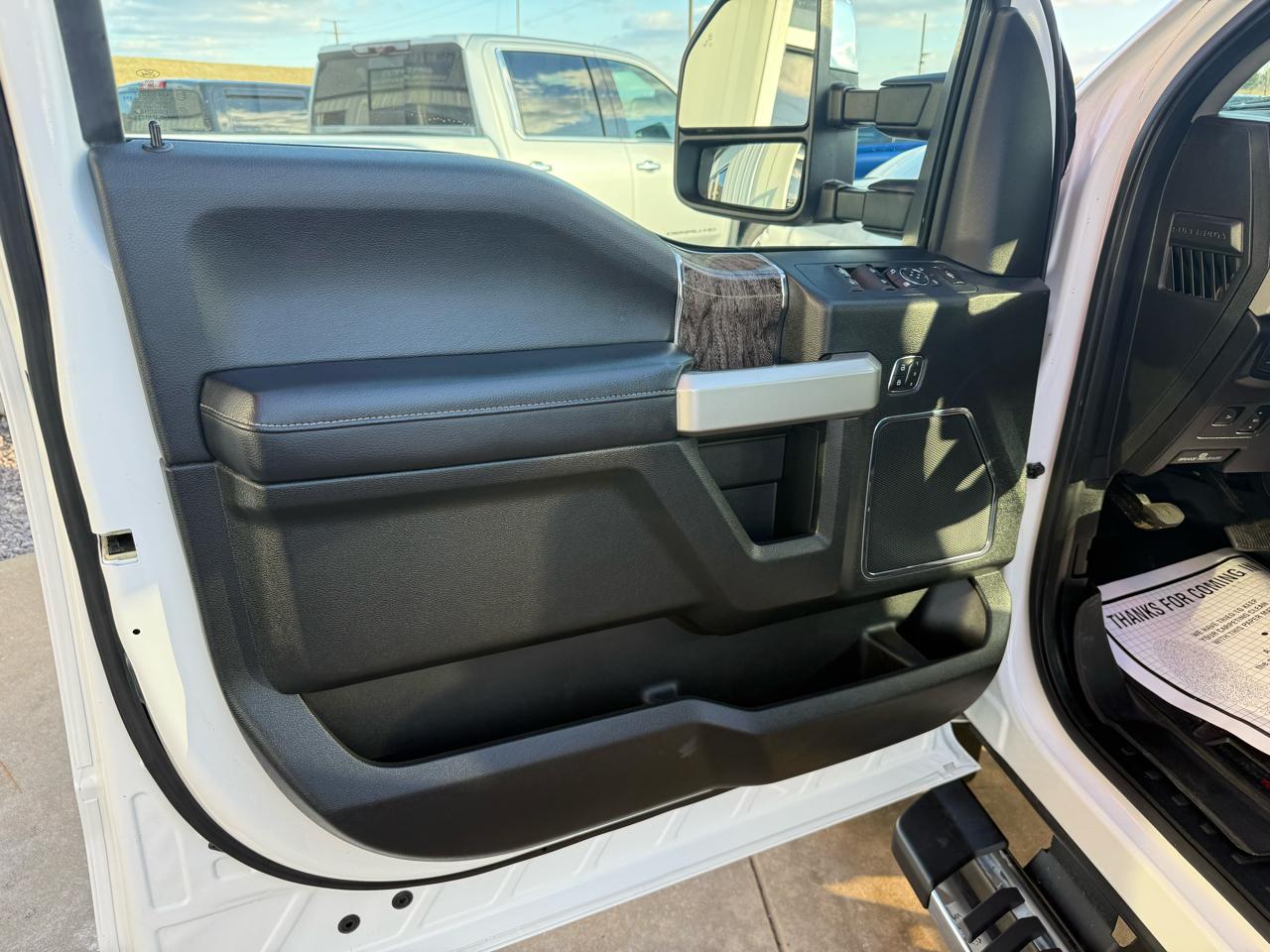 Ford Super Duty F-250 SRW Lariat 4WD Crew Cab 6.75' Box 2019