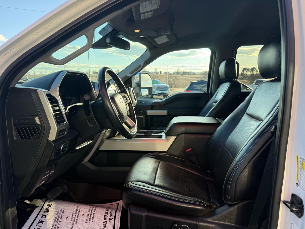 Ford Super Duty F-250 SRW Lariat 4WD Crew Cab 6.75' Box 2019