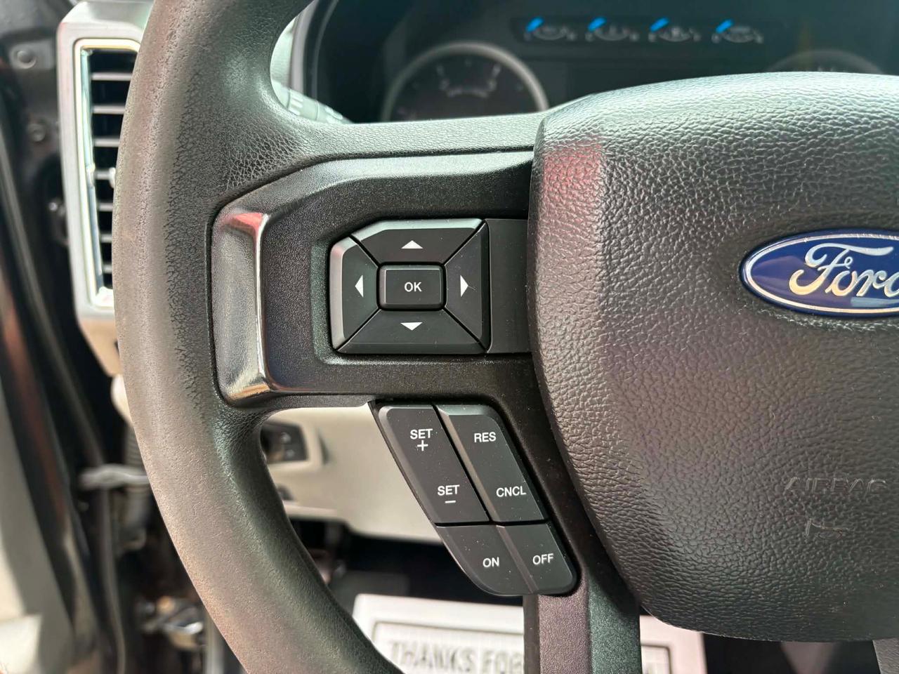 Ford Super Duty F-350 SRW XLT 4WD SuperCab 8' Box 2017