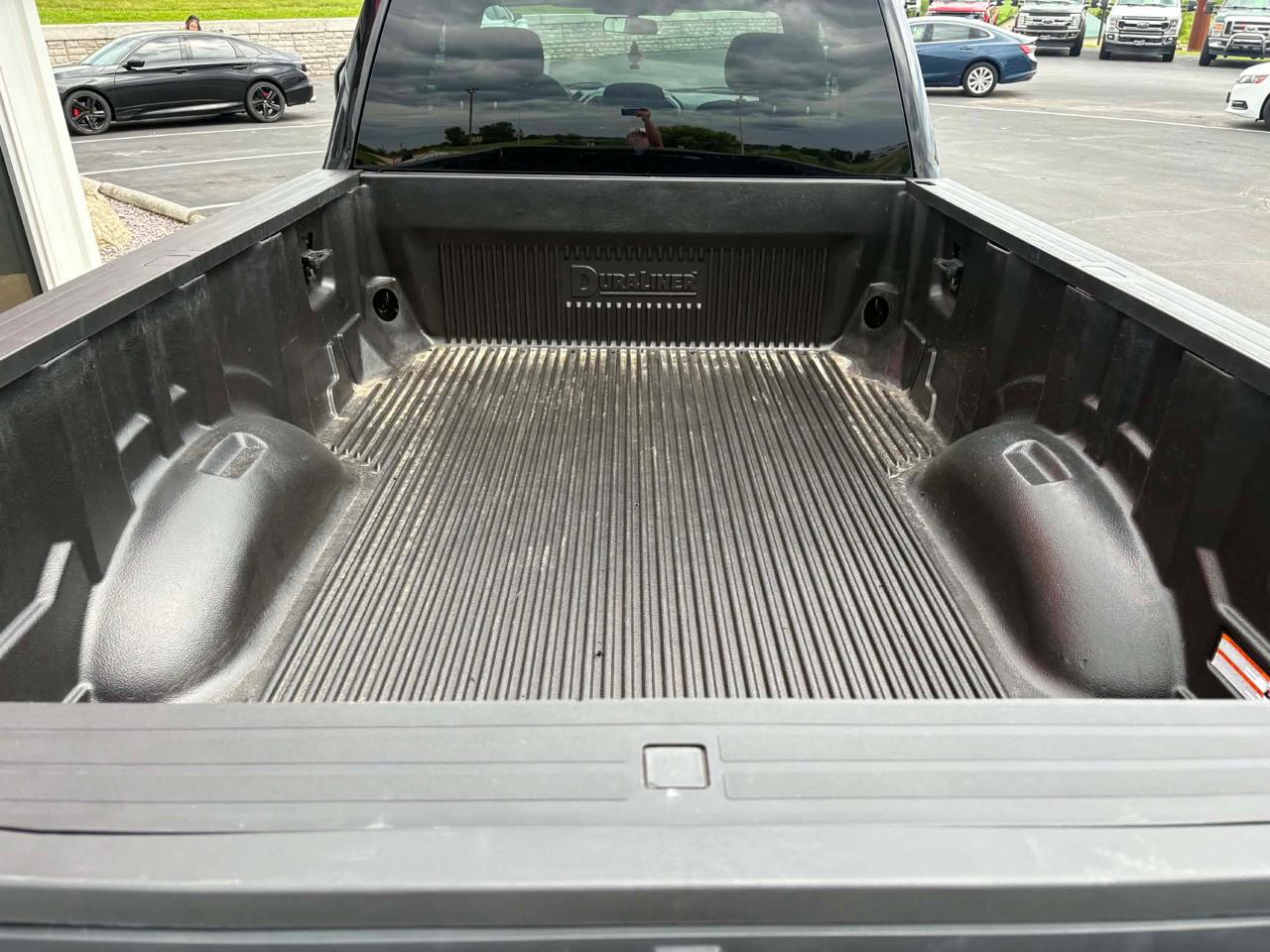Ford Super Duty F-350 SRW XLT 4WD SuperCab 8' Box 2017