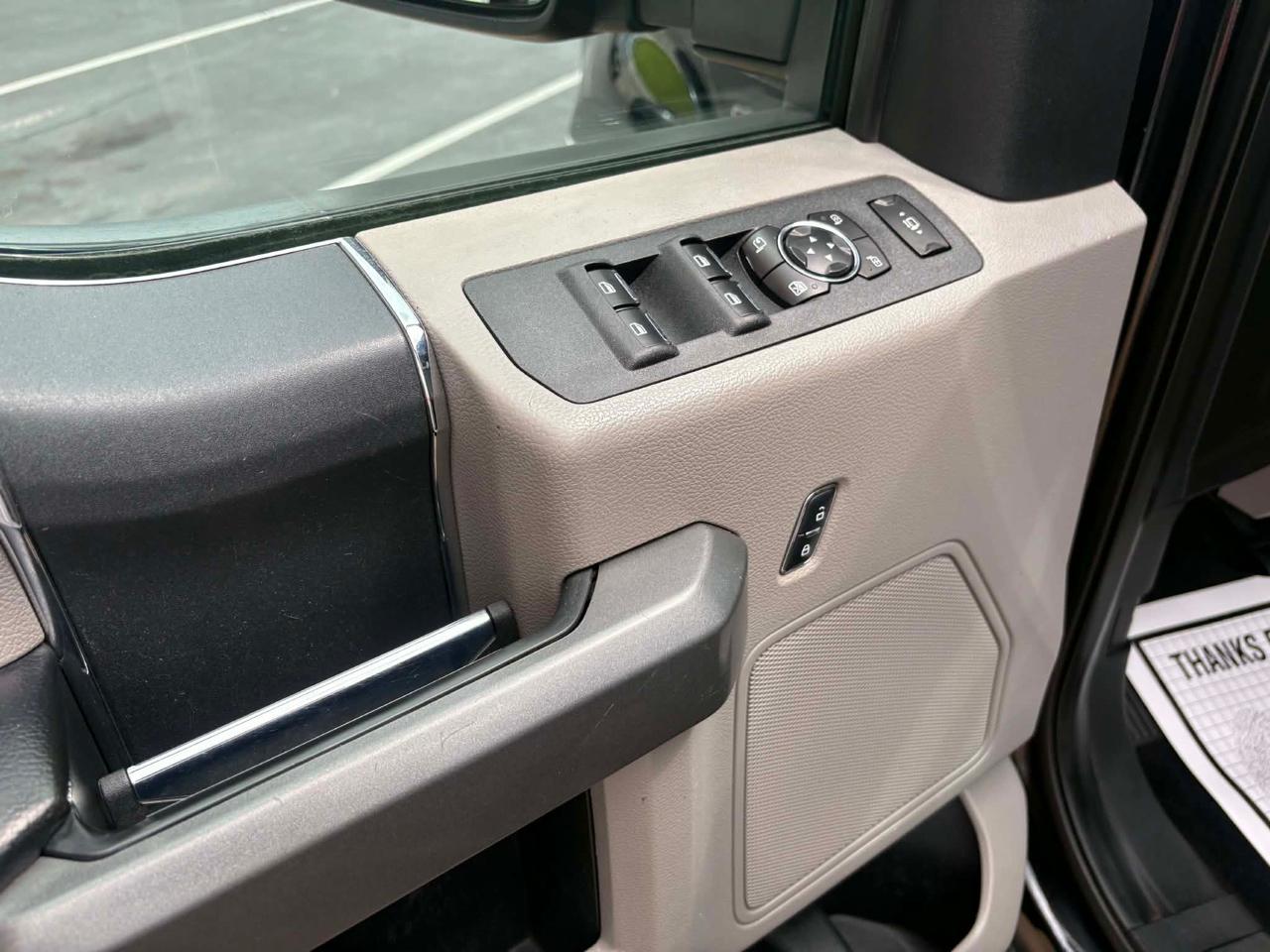 Ford Super Duty F-350 SRW XLT 4WD SuperCab 8' Box 2017