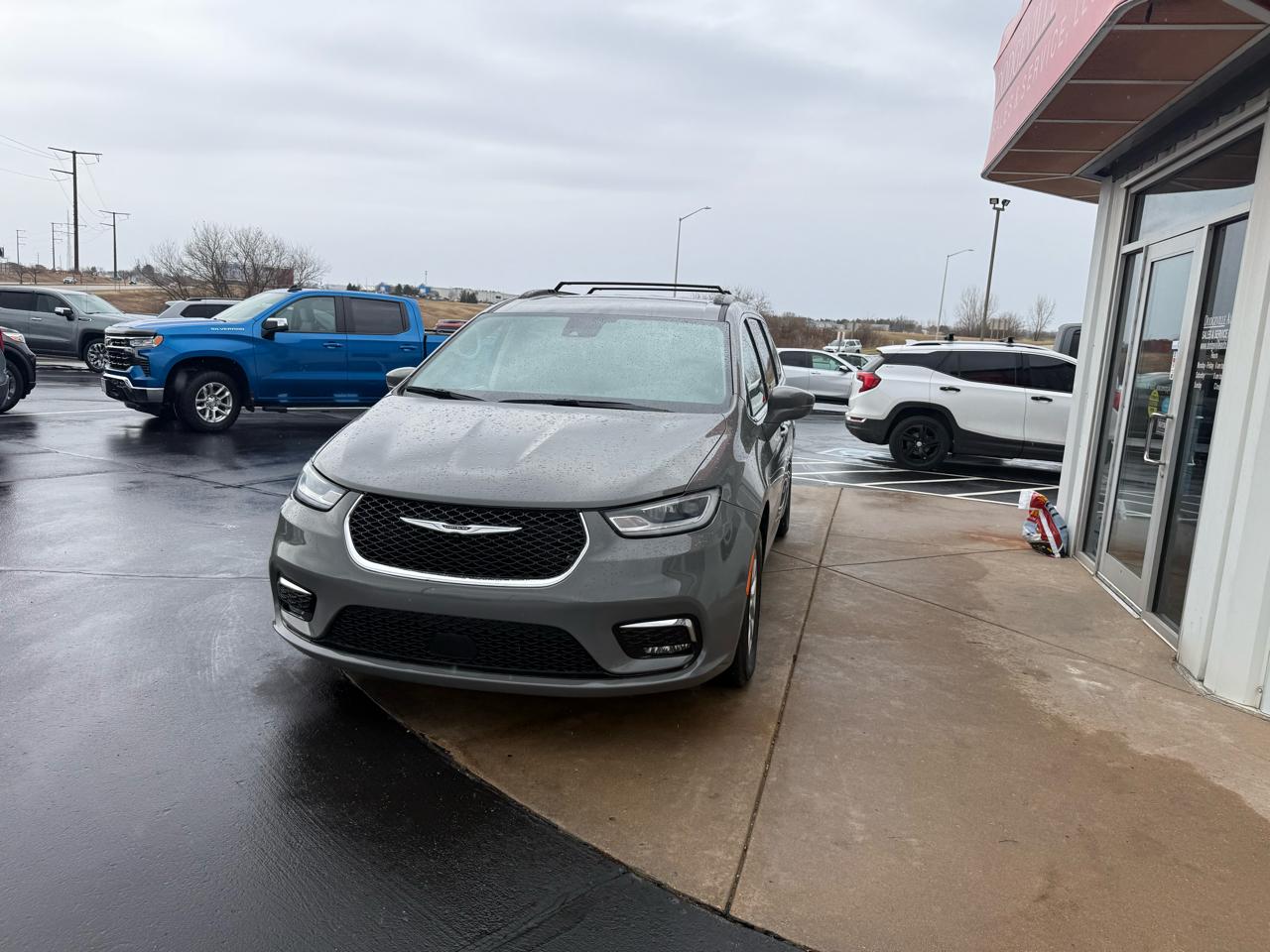 Chrysler Pacifica Touring L FWD 2022