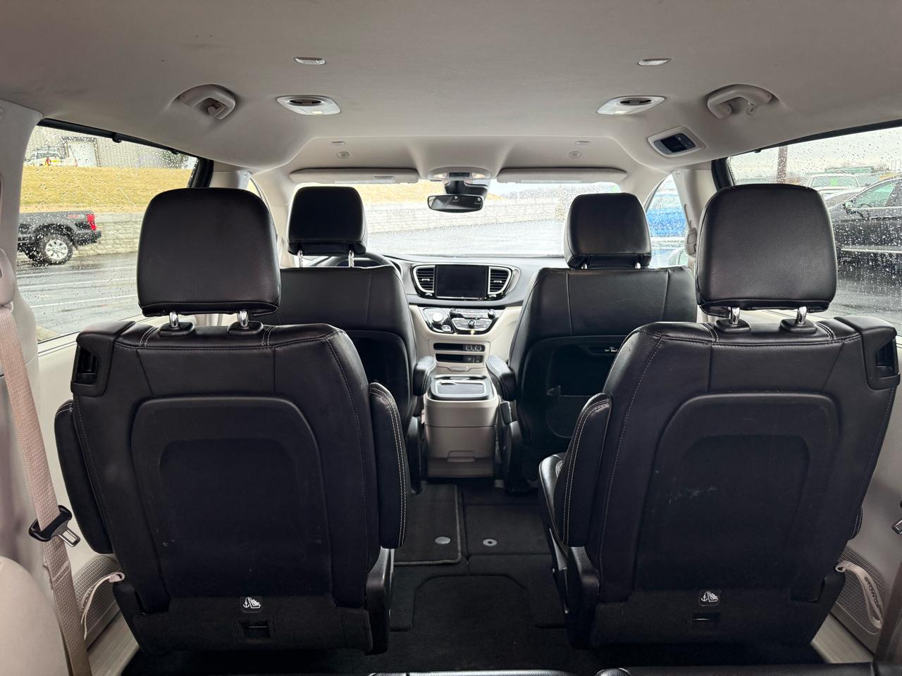 Chrysler Pacifica Touring L FWD 2022