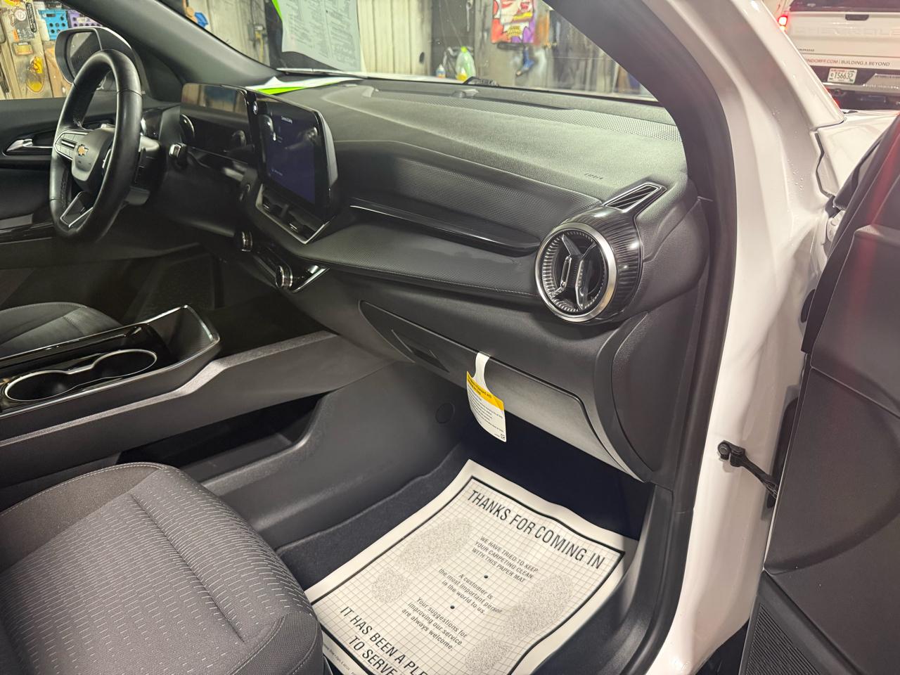 Chevrolet Equinox FWD 4dr LT w/1LT 2025