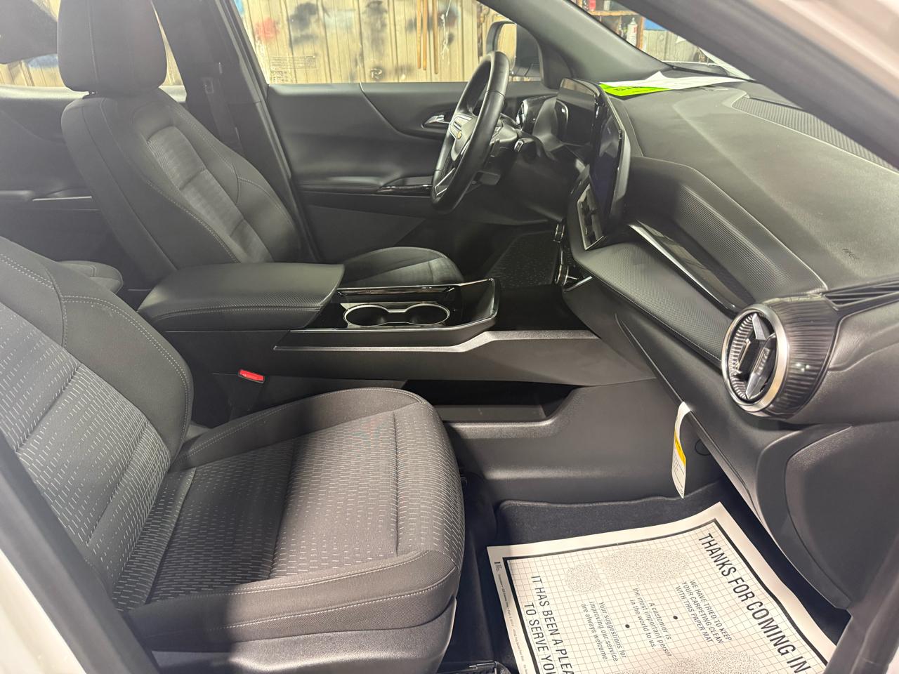 Chevrolet Equinox FWD 4dr LT w/1LT 2025