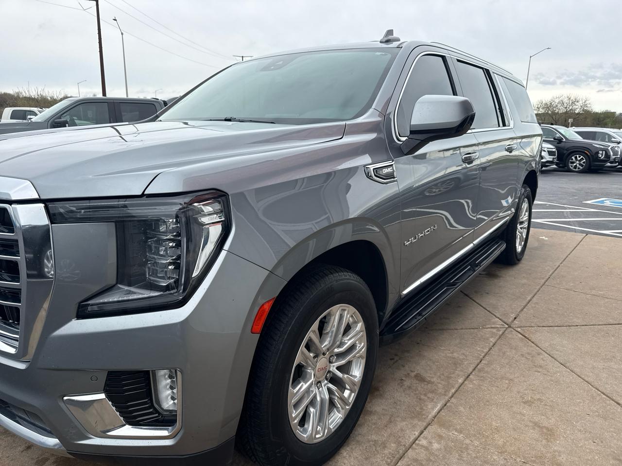 GMC Yukon XL 4WD 4dr SLT 2023