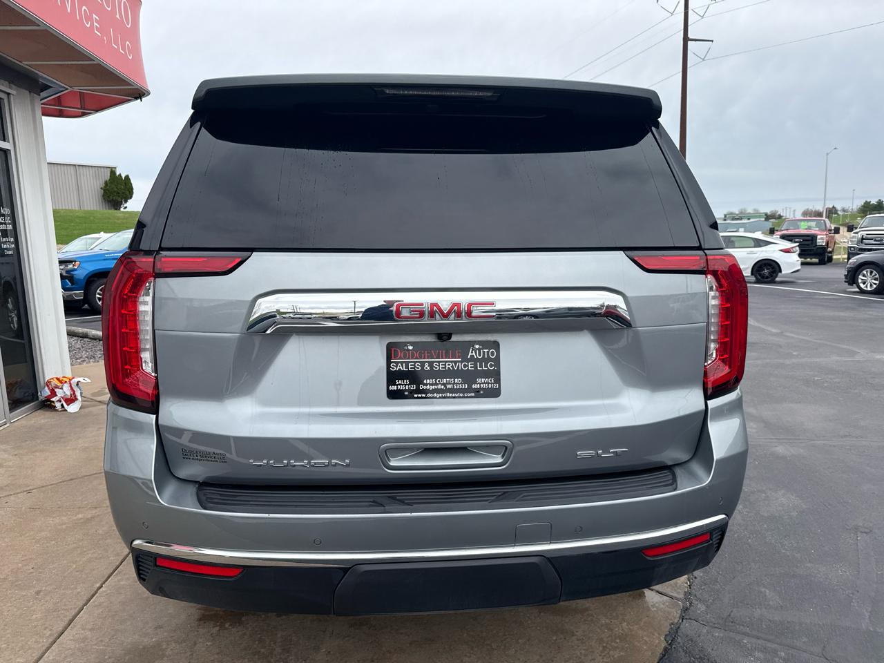 GMC Yukon XL 4WD 4dr SLT 2023