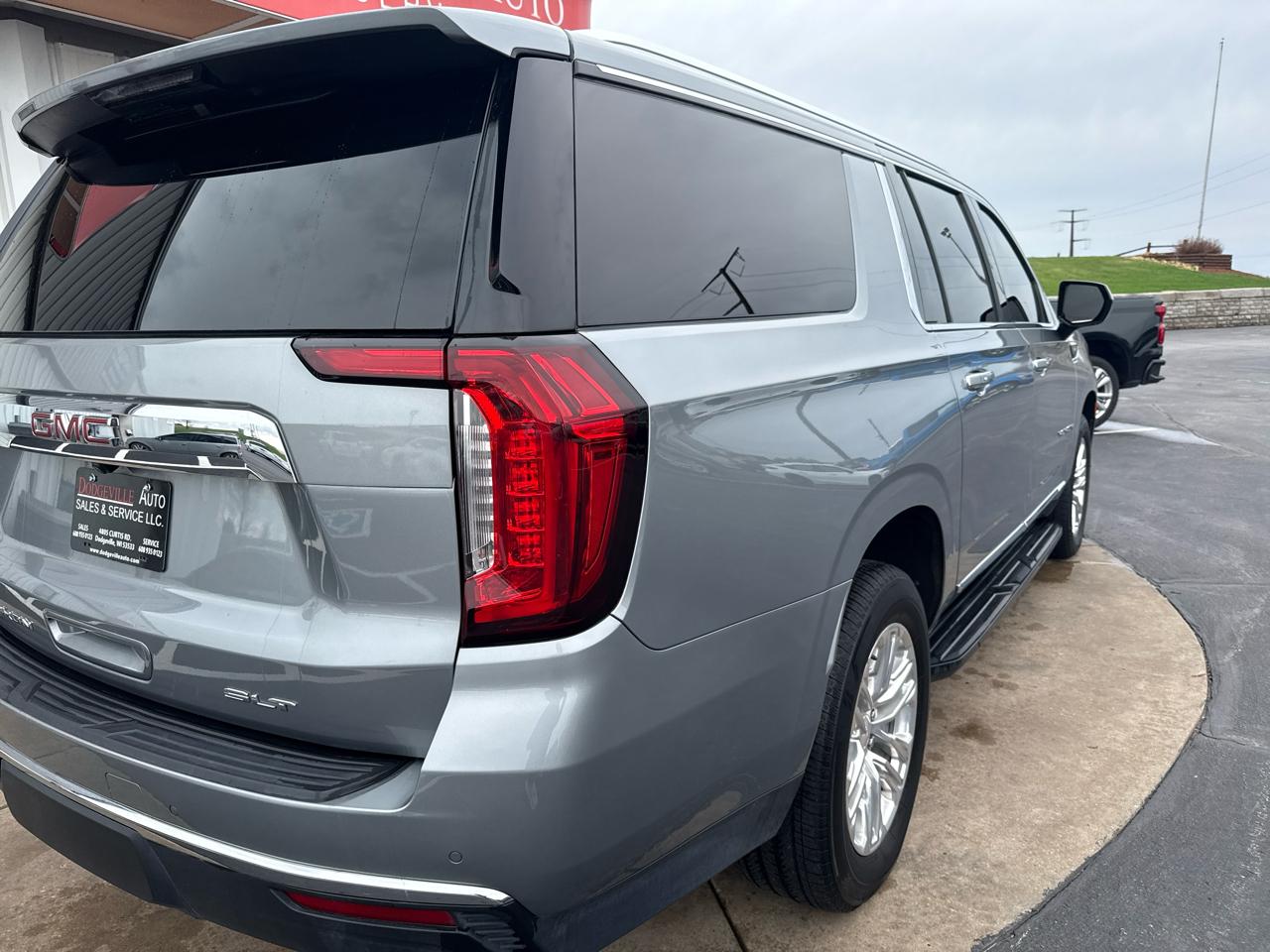GMC Yukon XL 4WD 4dr SLT 2023