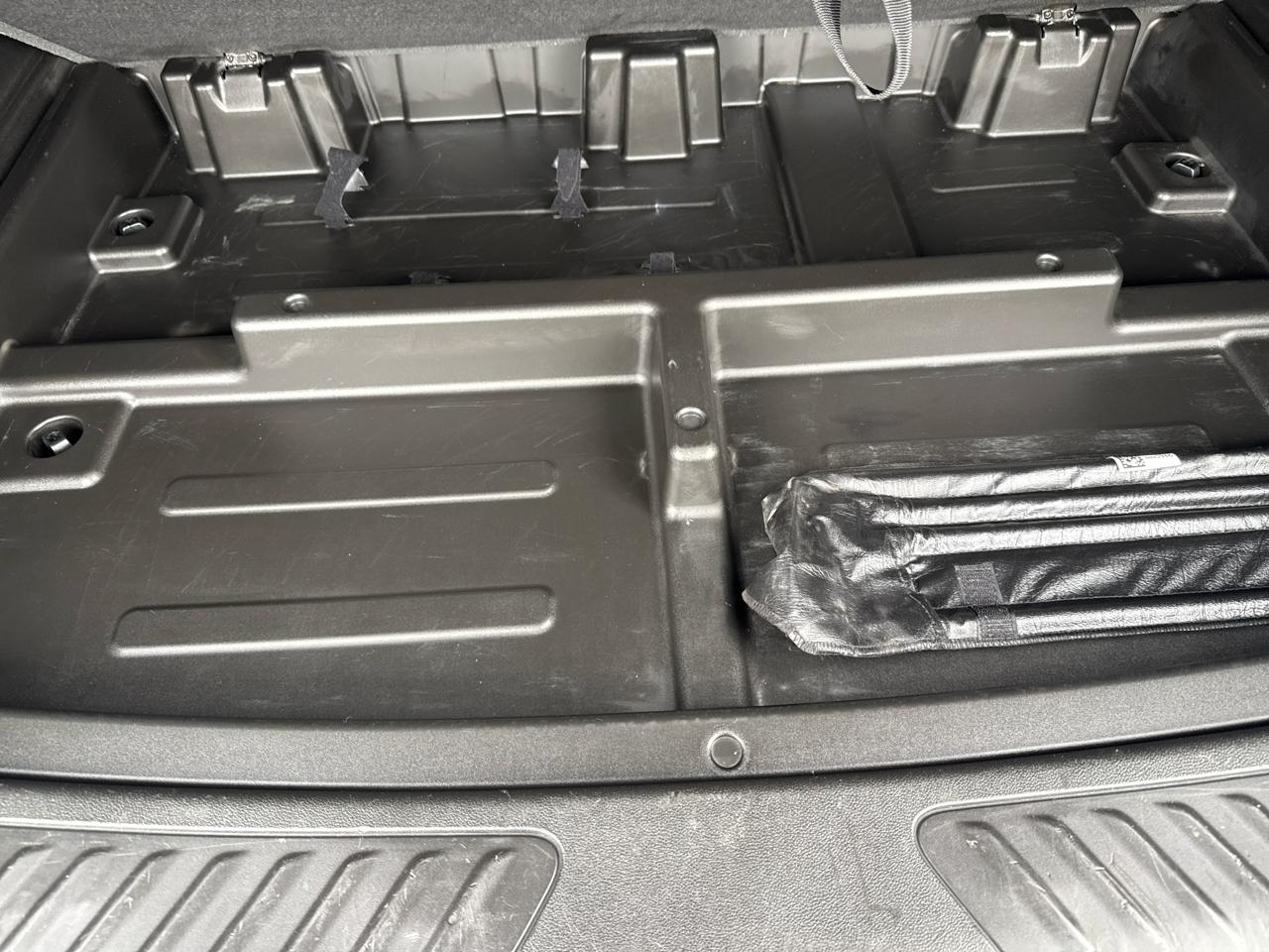 GMC Yukon XL 4WD 4dr SLT 2023