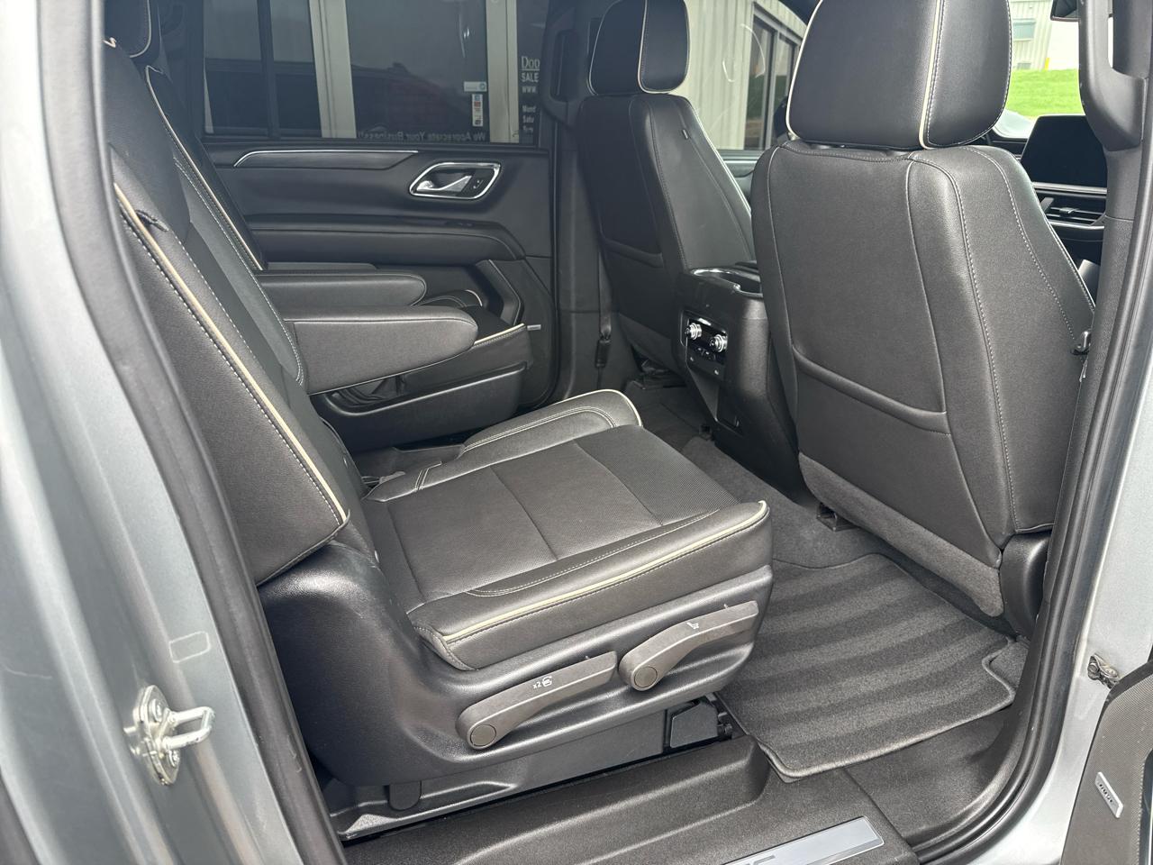 GMC Yukon XL 4WD 4dr SLT 2023