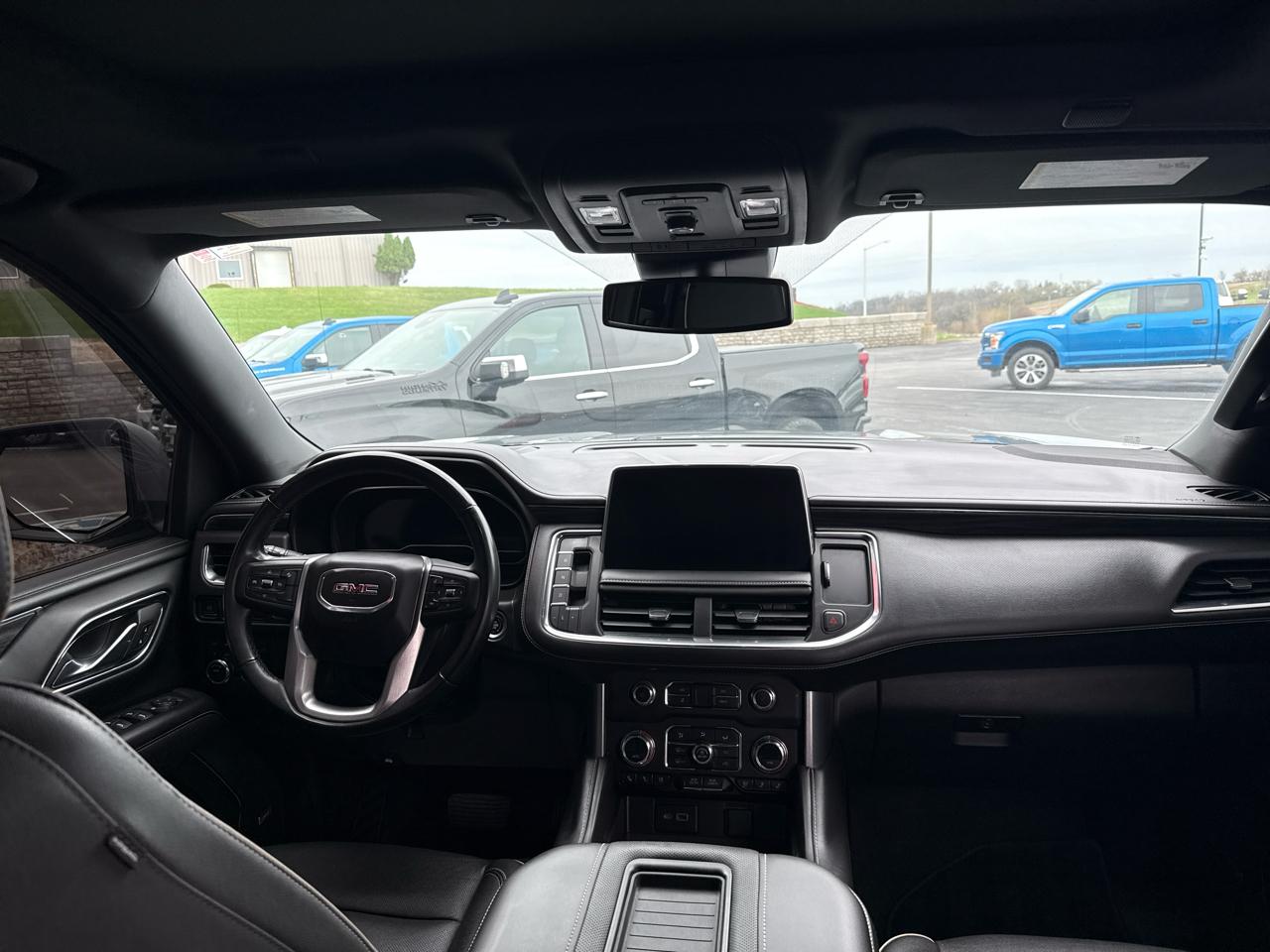GMC Yukon XL 4WD 4dr SLT 2023