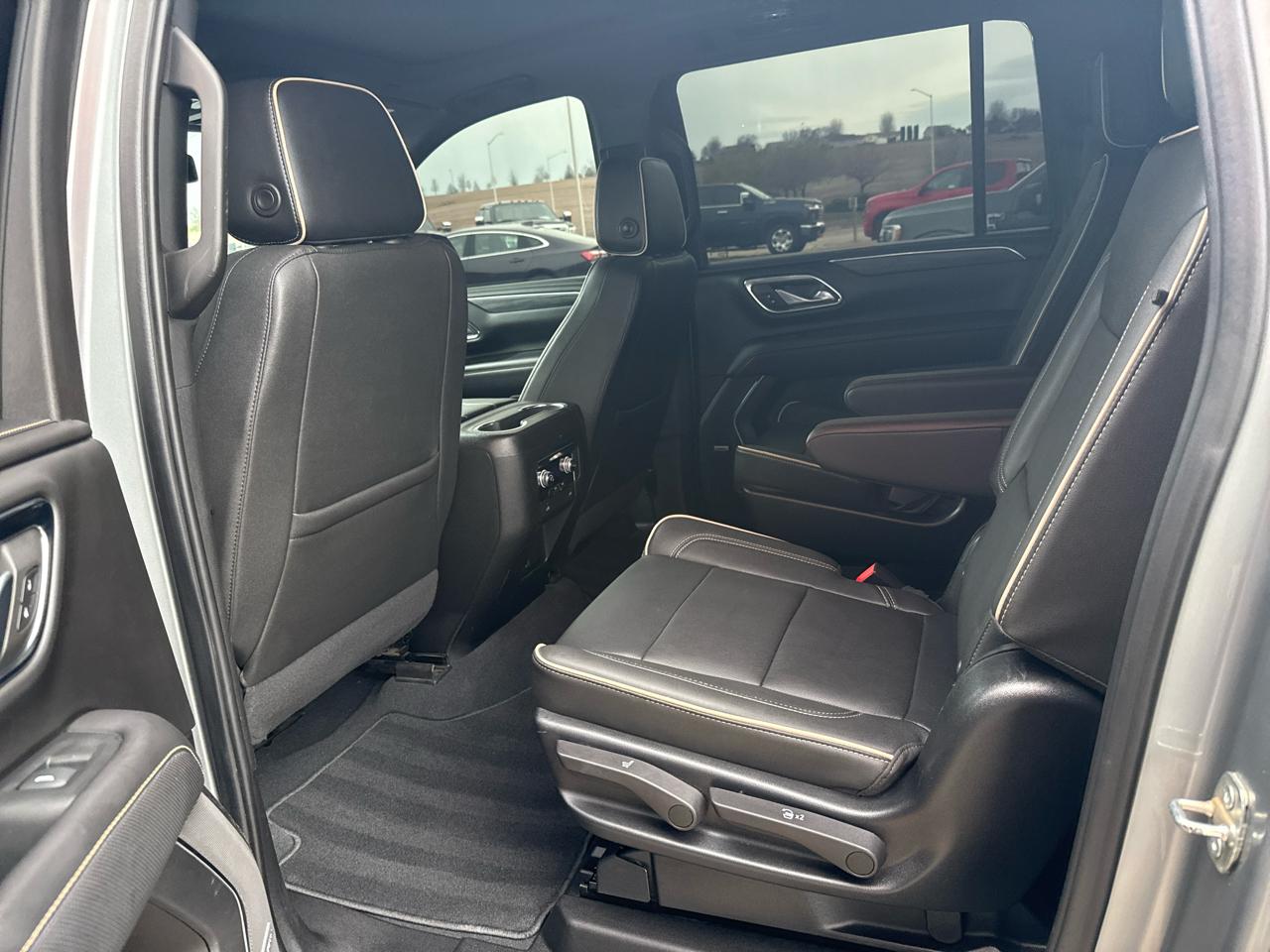 GMC Yukon XL 4WD 4dr SLT 2023
