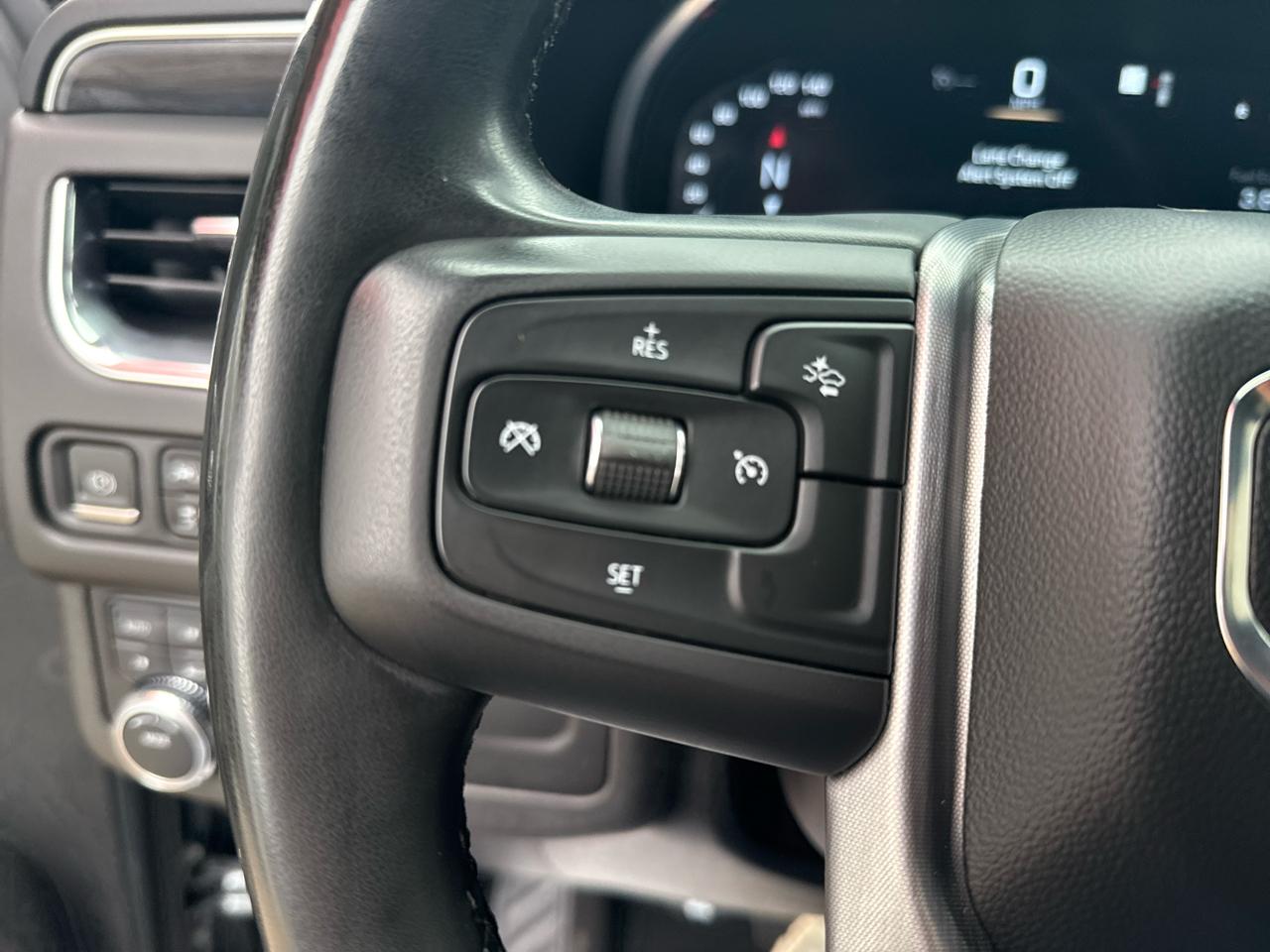 GMC Yukon XL 4WD 4dr SLT 2023