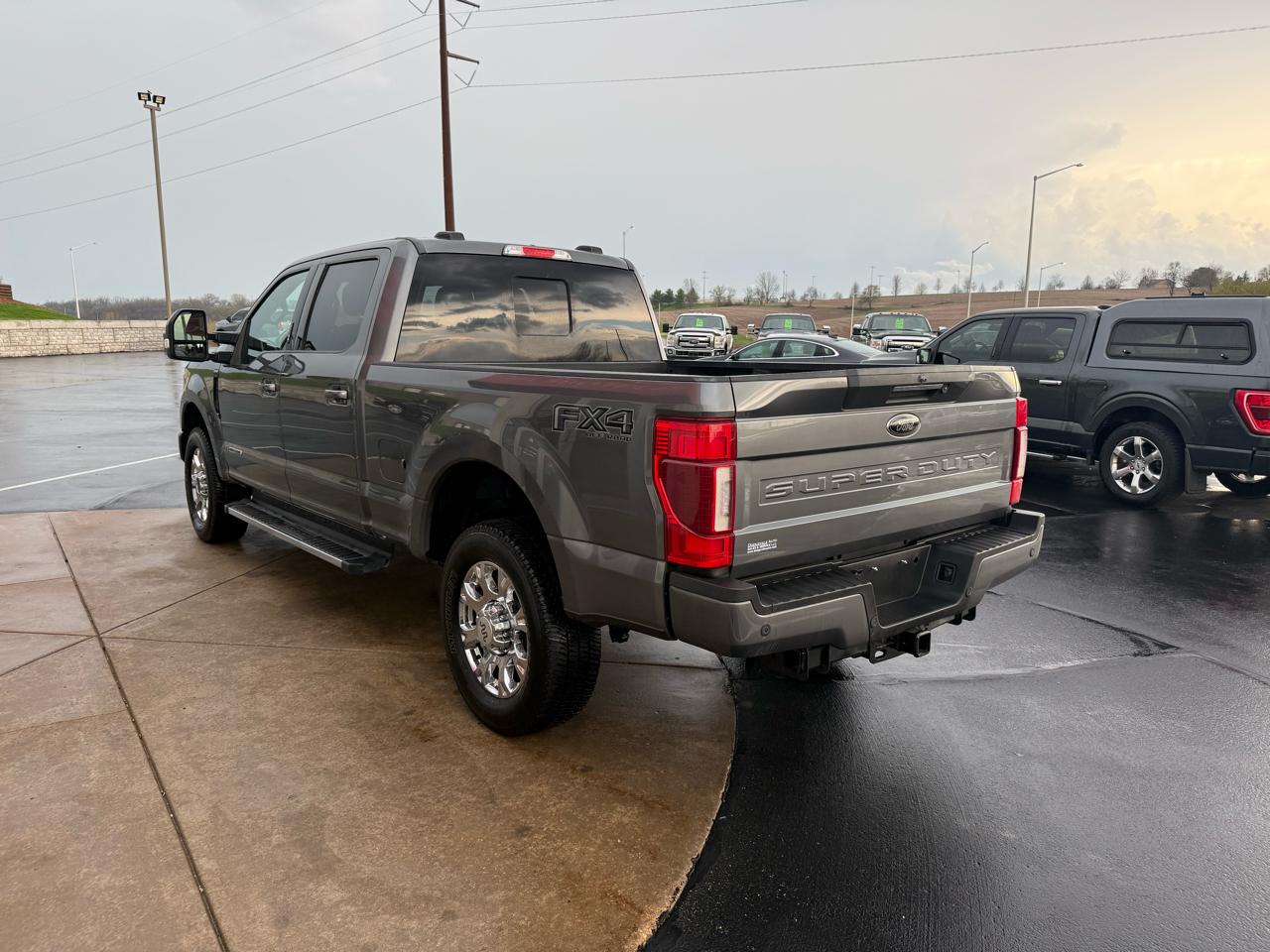 Ford Super Duty F-250 SRW Lariat 4WD SuperCab 6.75' Box 2022