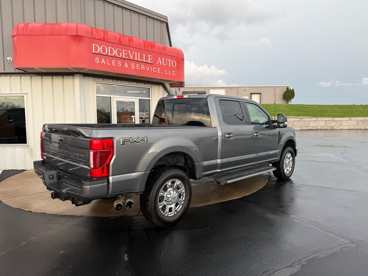 Ford Super Duty F-250 SRW Lariat 4WD SuperCab 6.75' Box 2022