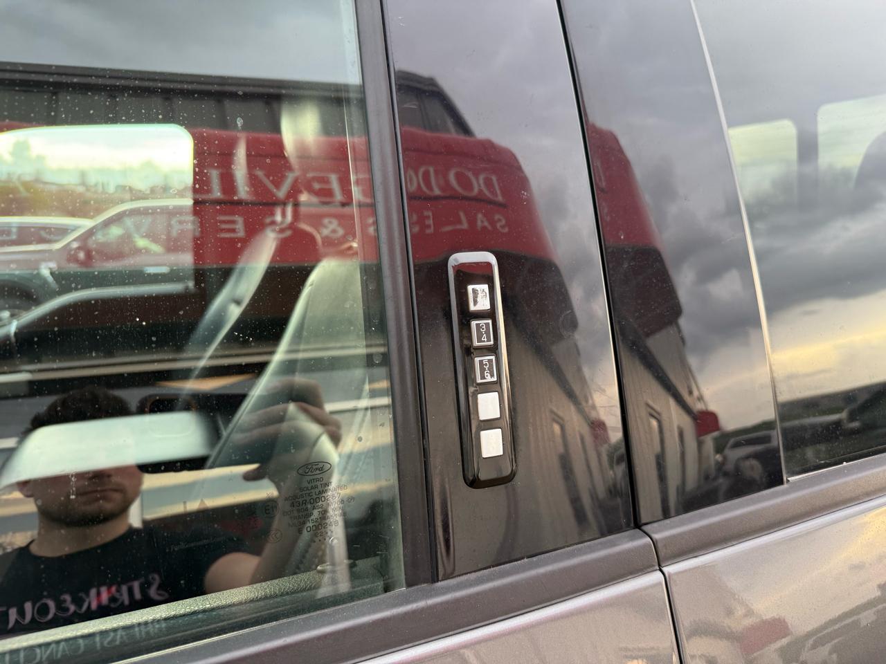 Ford Super Duty F-250 SRW Lariat 4WD SuperCab 6.75' Box 2022