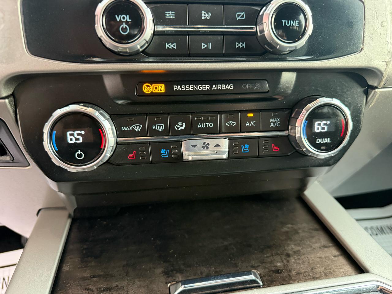 Ford Super Duty F-250 SRW Lariat 4WD SuperCab 6.75' Box 2022