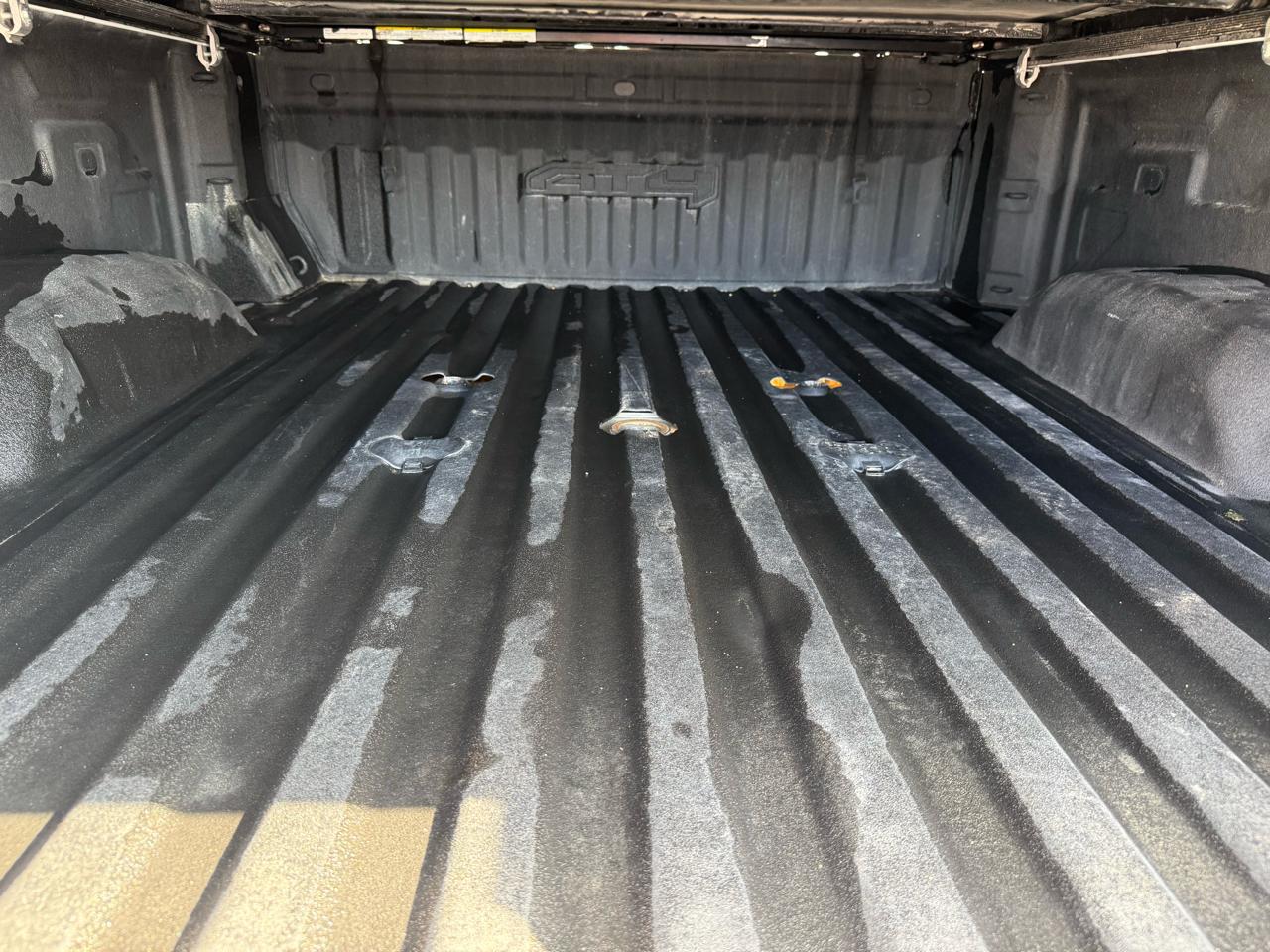 GMC Sierra 3500HD 4WD Crew Cab 159" AT4 2023