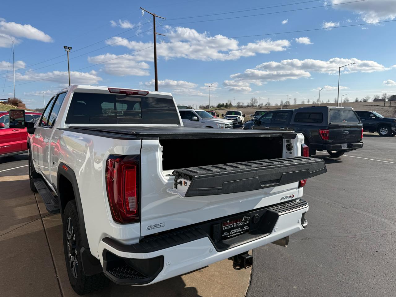 GMC Sierra 3500HD 4WD Crew Cab 159" AT4 2023