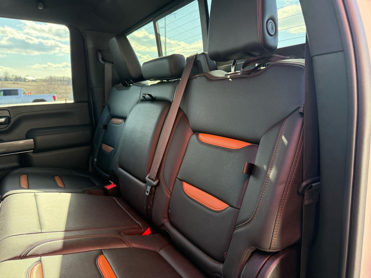 GMC Sierra 3500HD 4WD Crew Cab 159" AT4 2023